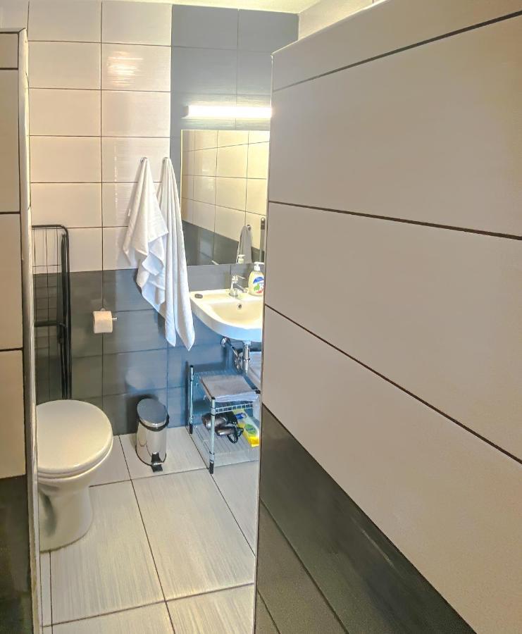Feda Apartmanhaz บาลาตงโบกลาร์ ภายนอก รูปภาพ